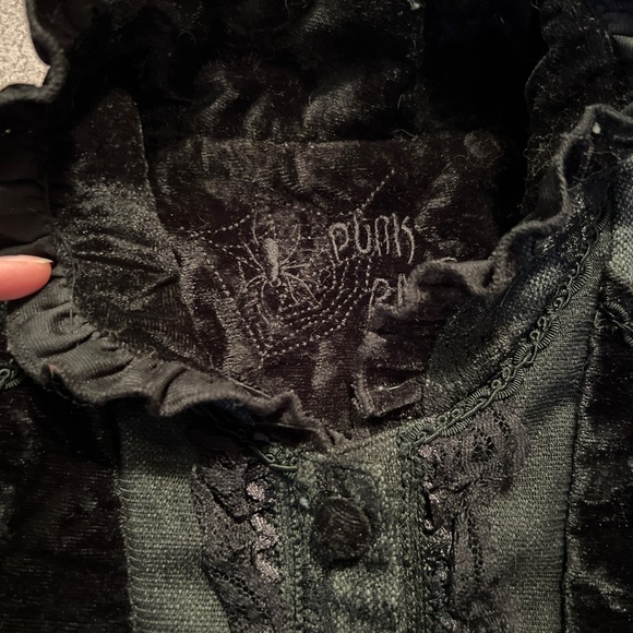 SOLD - Picture 3 of 4